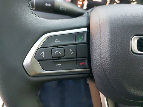 New 2026 Jeep Compass Latitude image 16