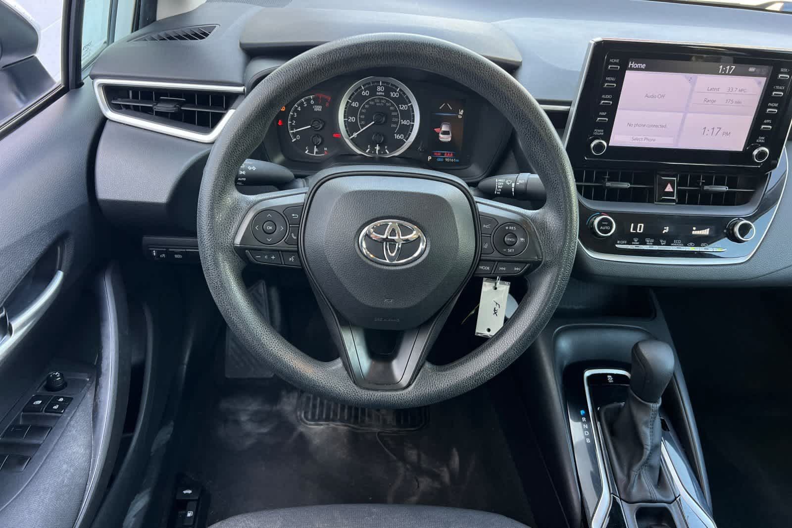 Used 2020 Toyota Corolla LE FWD image 16