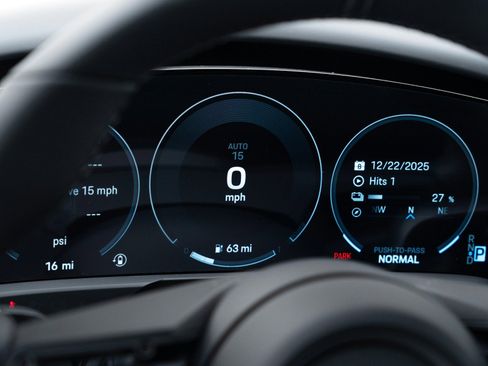 New 2026 Porsche Taycan GTS image 27