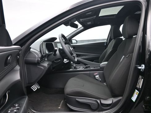 New 2026 Hyundai Elantra SEL Sport Premium FWD image 22