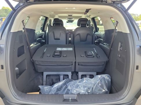 New 2026 Kia Carnival SX Prestige FWD image 14