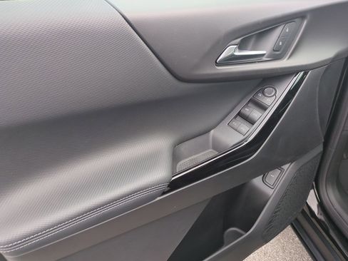 Used 2026 Chevrolet Equinox LT w/ Convenience Package II image 23