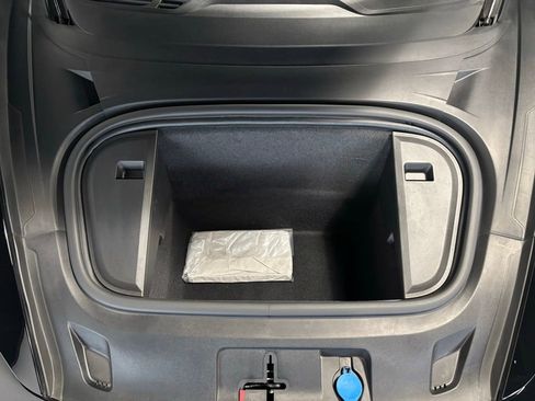 Used 2024 Porsche Taycan 4 Cross Turismo image 22