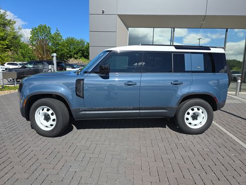 Certified 2023 Land Rover Defender 110 S AWD/4WD image 9