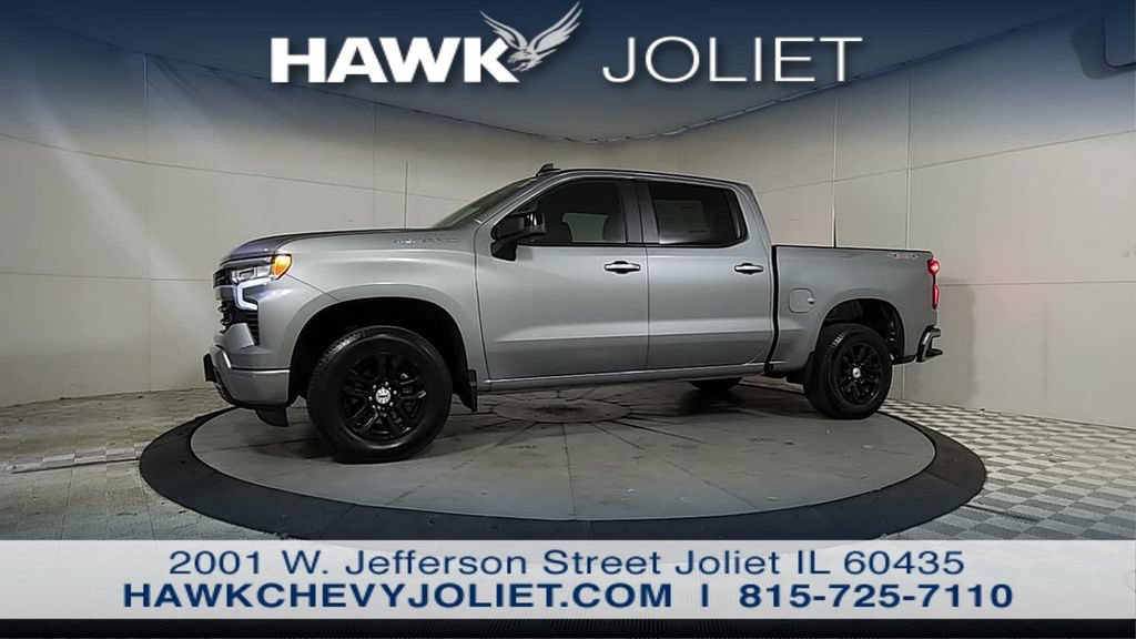 Used 2026 Chevrolet Silverado 1500 RST AWD/4WD image 4