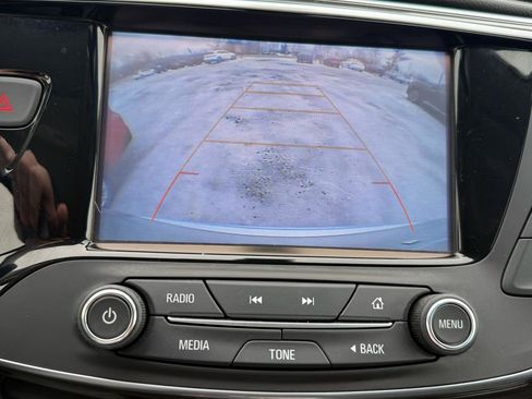 Used 2019 Buick Envision Essence image 13