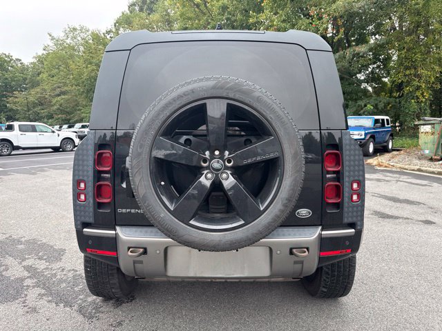 Used 2021 Land Rover Defender 110 X-Dynamic HSE AWD/4WD image 4
