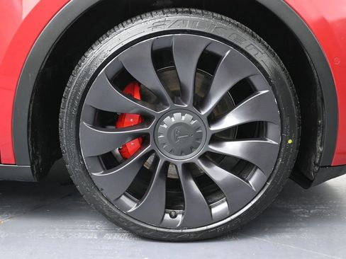 Used 2021 Tesla Model Y Performance image 13