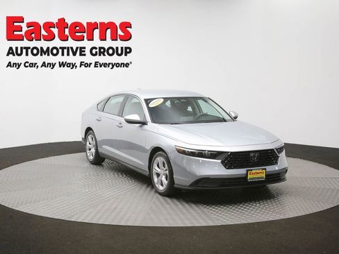 Used 2025 Honda Accord LX image 49