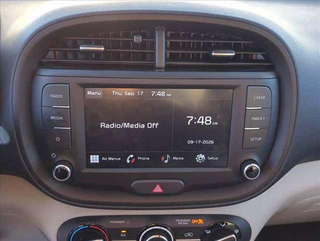 Used 2025 Kia Soul LX FWD image 22