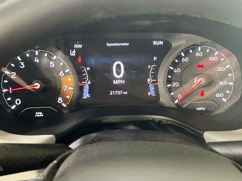 Used 2023 Jeep Compass Limited w/ Sun and Sound Group AWD/4WD image 12