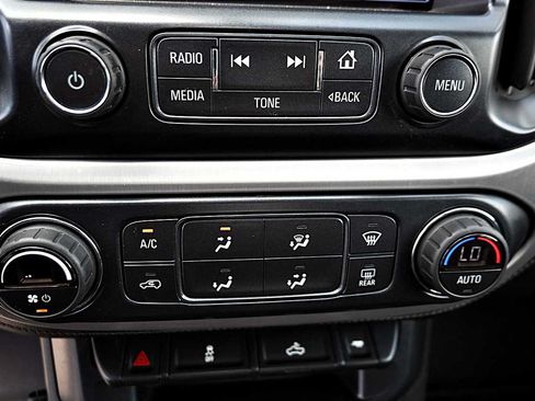 Used 2018 GMC Canyon SLE w/ SLE Convenience Package RWD image 26