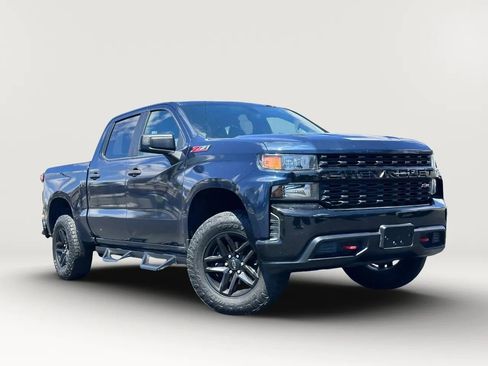 Used 2019 Chevrolet Silverado 1500 Custom Trail Boss w/ Custom Convenience Package AWD/4WD image 12