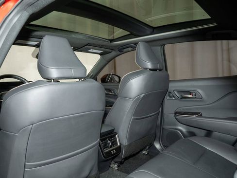 Used 2024 Toyota Crown Limited image 11