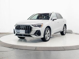 Used 2020 Audi Q3 2.0T Premium w/ Convenience Package AWD/4WD video 3