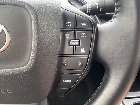 Used 2024 Toyota Prius LE image 25