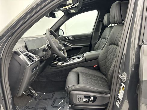 New 2026 BMW X7 xDrive40i w/ M Sport Package image 25