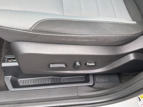 Used 2016 Ford Escape SE image 14