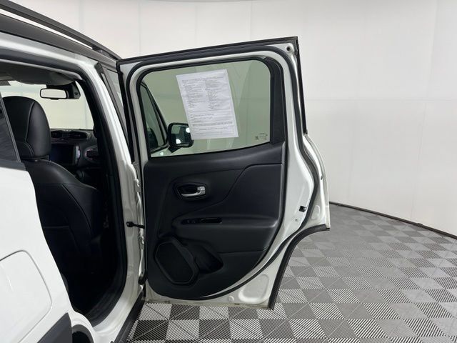 Used 2021 Jeep Renegade Limited AWD/4WD image 39
