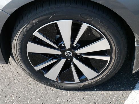 Used 2021 Nissan Altima 2.5 SV FWD image 15