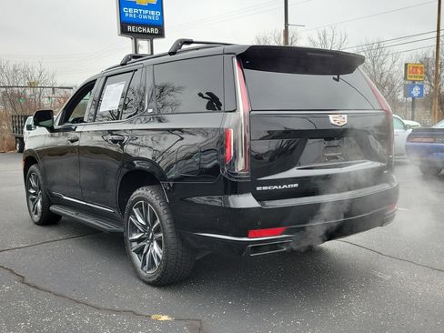 Used 2023 Cadillac Escalade Sport image 3