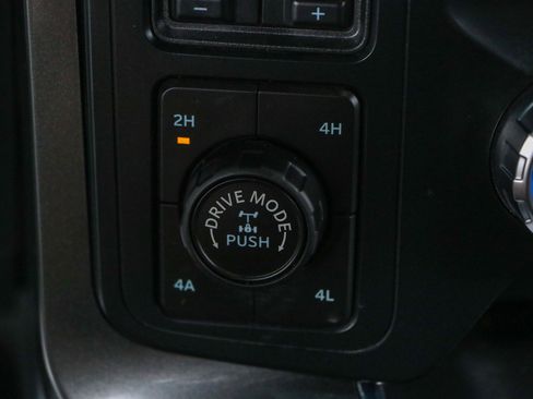 Used 2022 Ford F150 Lariat w/ Equipment Group 502A High image 24