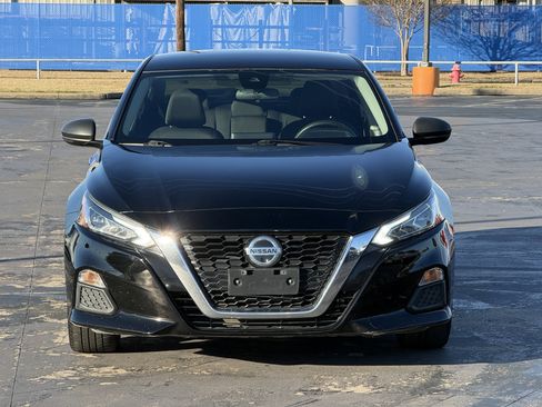 Used 2021 Nissan Altima 2.5 SV image 9