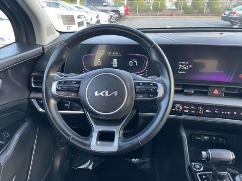 Used 2023 Kia Sportage EX image 25
