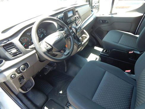Used 2025 Ford Transit 250 Low Roof w/ Exterior Upgrade Package RWD image 2