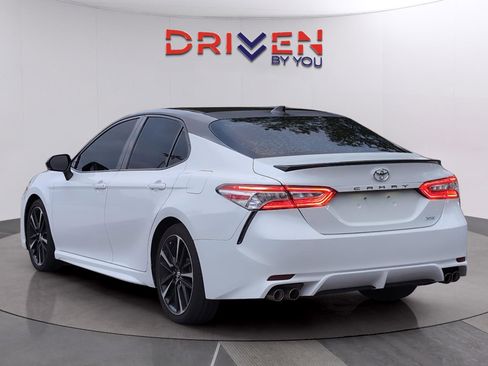 Used 2020 Toyota Camry XSE image 4