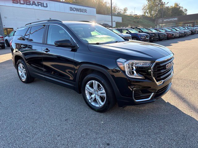 Used 2023 GMC Terrain SLE w/ Driver Convenience Package AWD/4WD image 7