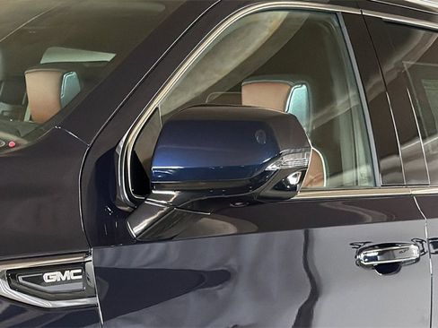 Used 2024 GMC Yukon Denali Ultimate image 5