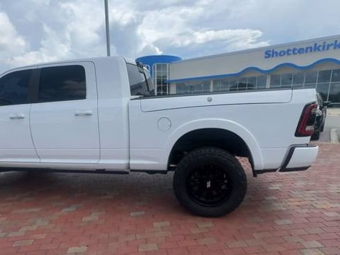 Used 2022 RAM 2500 Limited AWD/4WD image 8