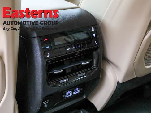 Used 2022 Jeep Grand Cherokee L Limited image 26