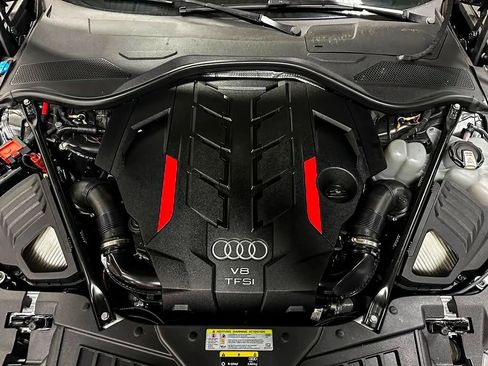 Used 2023 Audi S8 w/ S8 Comfort Plus Package AWD/4WD image 38