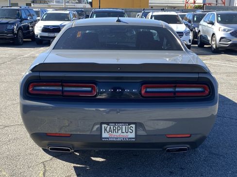 Used 2018 Dodge Challenger SXT w/ Blacktop Package image 6