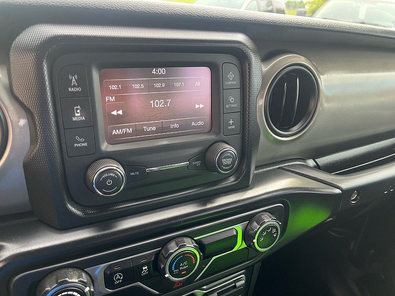 Used 2020 Jeep Wrangler Sport AWD/4WD image 16