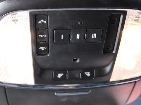 Used 2017 Dodge Charger R/T RWD image 25