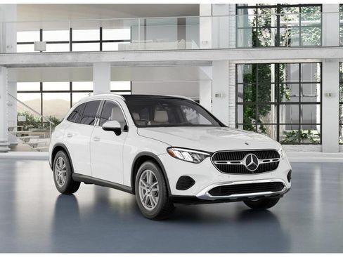 Certified 2025 Mercedes-Benz GLC 300 4MATIC image 10