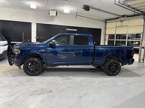 Used 2022 RAM 2500 Laramie AWD/4WD image 5