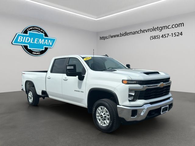 Used 2024 Chevrolet Silverado 2500 LT AWD/4WD image 1