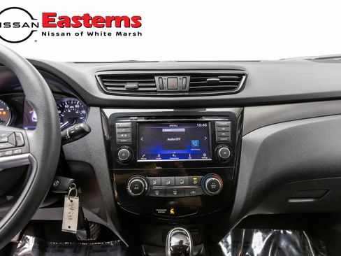 Used 2020 Nissan Rogue Sport S w/ Appearance Package FWD image 12