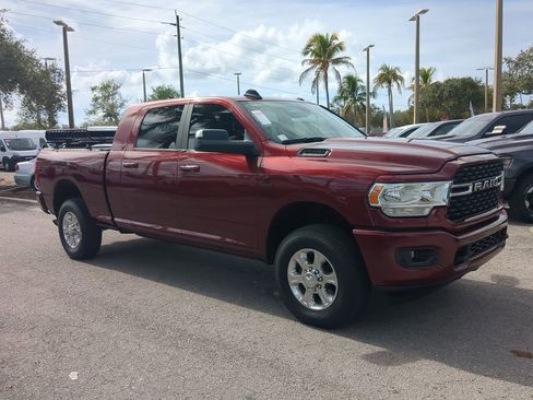 Used 2022 RAM 2500 Big Horn w/ Level C Equiment Group image 2