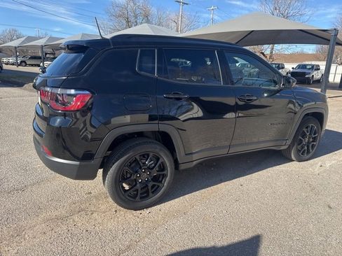 New 2026 Jeep Compass Latitude image 6