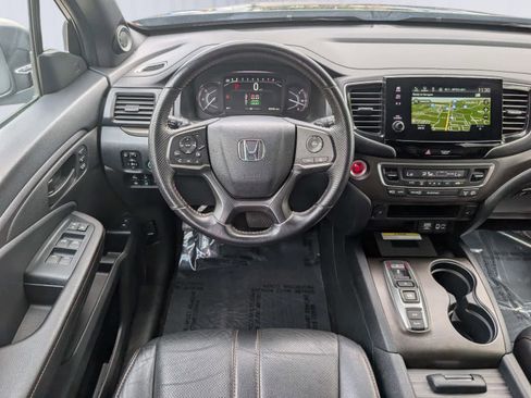 Certified 2023 Honda Passport TrailSport image 17