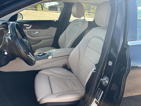 Used 2020 Mercedes-Benz C 300 4MATIC Sedan image 10