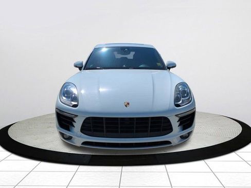 Used 2018 Porsche Macan image 8