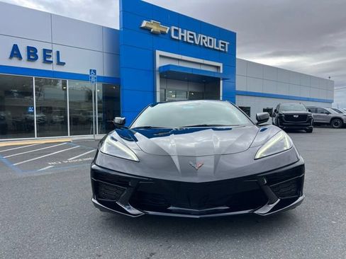 Used 2024 Chevrolet Corvette Stingray Coupe w/ 1LT RWD image 2