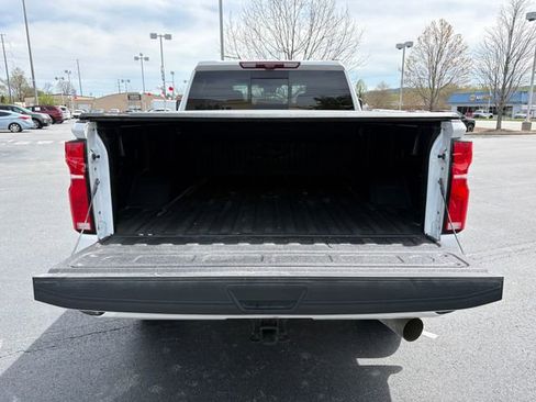 Used 2025 Chevrolet Silverado 2500 High Country w/ High Country Premium Package AWD/4WD image 28