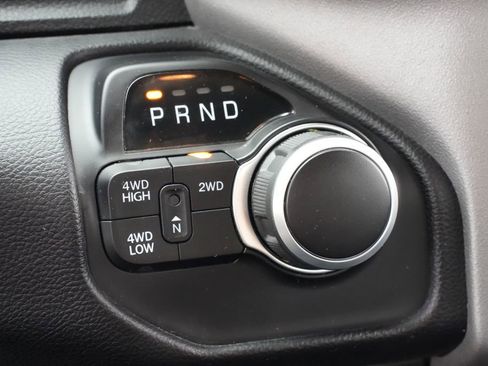 Used 2024 RAM 2500 Big Horn AWD/4WD image 12
